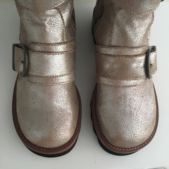 3 Buckle Distressed Silver Leather Moto Boot - Picture 3 of 7